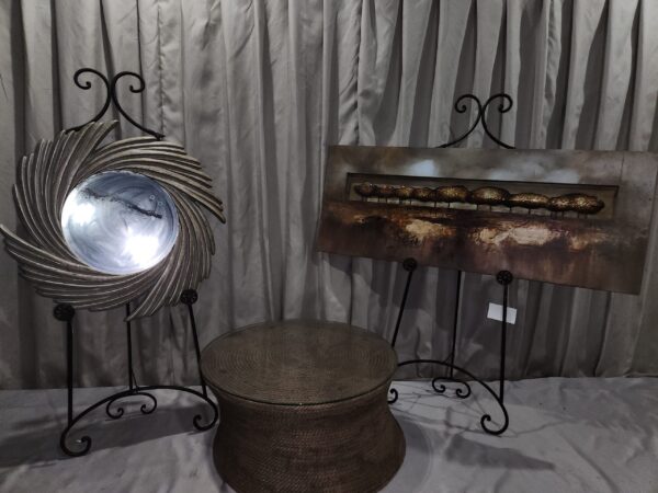 various decor items lot