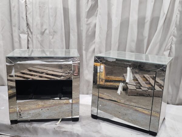 2 glass style chest\end tables - Image 3